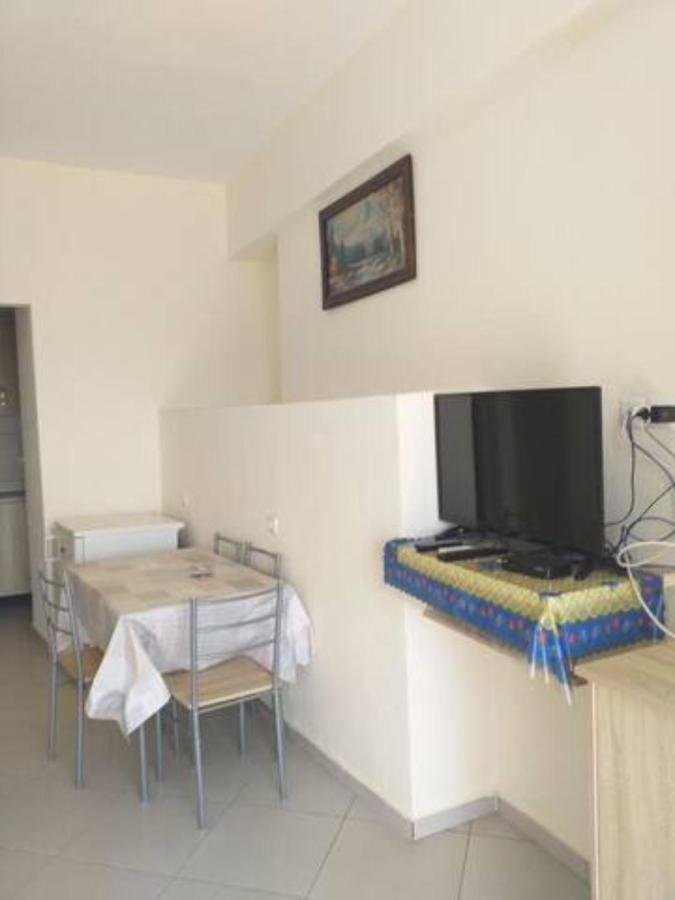 Vasili Sunstay Apartments Саранда Экстерьер фото